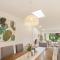 Spacious Modern Retreat w Game Room and Yard - لينوود