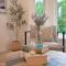 Spacious Modern Retreat w Game Room and Yard - لينوود