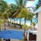 Beachfront & Pool - 3 Bedrooms - Beautiful sandy beach - Belle Mare