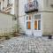 Sublim 1BDR AC Arc de Triomphe Champs Elysees by Studio Prestige - Paris