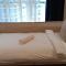 Dunya Tower Luxury and 2 min walk to Dubai Mall and Burj Khalifa in heart of Downtown - Dubaj