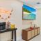 The Shark Tank Cocoa Beach - Downtown Cocoa Beach's Only 8BR, Sleeps 20 - 4 Units & Walk to Beach, Shops, Restaurants - Cocoa Beach