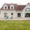 Villa Tracy