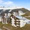 Top Aussicht mit Poolbereich in Skiregion Brigels - 布赖尔