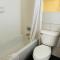 Budget Inn motel toledo perrysburg I-280