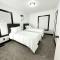Fully Renovated Modern 4Bedroom 3Bath Home Close to Downtown Cleveland Fully Furnished - Cleveland