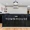 Super OYO TONWHOUSE 1274 PatrakarPuram