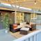 Modern Boho Retreat - كورفاليس