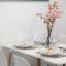 Elegant 1BR with Stunning Views at 29 Boulevard - 迪拜