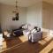 Sunny apartment directly on the Heegermeer - Геег