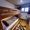 Chalet Close to Megève and the Ski Slopes - 阿尔利河畔普拉兹