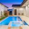 Luxury and comfort throughout Pool Spa Putting Green - La Quinta