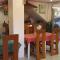 Queenslander Hotel and Restaurant