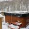 Trailside Village #3 - Slopeside 1BR with Hot Tub and Sauna, Ski In Ski Out with Ski Rental Deals - كيلنغتون