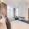 Modern 2-Bedroom Apartment Near Burj Khalifa & Dubai Mall