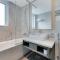 Modern 2-Bedroom Apartment Near Burj Khalifa & Dubai Mall
