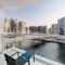 Modern 2-Bedroom Apartment Near Burj Khalifa & Dubai Mall