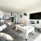 Magnifique T2 archi cosy Vue mer 180 Piscine