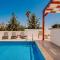 Alasia 16 - Modern smart villa in tranquil serenity