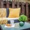 Central Cactus Escape Ideal for Long Stays 10ppl! - Nether Edge