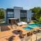 Pousada com piscina, jacuzzi e com vista em Capitólio - Casa Decore Pousada com piscina, jacuzzi e com vista em Capitólio - Casa Decore