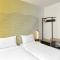 B&B HOTEL Massy Gare TGV