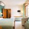 Hotel Parco dei Pini - 100mt dal Mare - 福洛尼卡