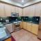 LV317 3BR-3BA Townhome Poolside with Mnt Views - La Quinta