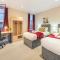 Newly Refurbished Everest Lodge Serviced Apartments for Contractors & Families, FREE WiFi & Netflix by REDWOOD STAYS - Farnborough