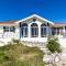 Waterside Home, Shaded Whirlpool Spa, Outdoor Dining, Smart TV, Amazon Prime