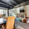 Mtn-View Gem with Deck and Hot Tub in Tannersville