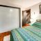 Mtn-View Gem with Deck and Hot Tub in Tannersville