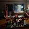 Clarence Farmhouse King bed shared bath - 纳契托什