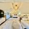 Spacious 3BR Home with Movie Theater - 匹兹堡