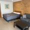 Quays Motel San Remo