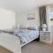 Hill View Cottages - Sail A