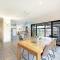 Cityside Hideaway 4BR Family House - Pool - Markets