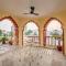 Alaya Stays Abhimanyu Mansion Pearl 6 BHK Mansion with Rajasthani Decor - أودايبور