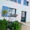 Residence Clos des Aigrettes -Appartements a 30m du Port de La Cotiniere , Ile d Oleron -commerces et plages a pied