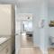 Beautiful Gulf View Laketown Wharf 624 by Nautical Properties - Panama City Beach