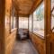 Wanderlust Retreat by Tahoe Getaways - 4BR Pet-Friendly w Fenced Yard, Walking Distance to Lake! - 塔霍城