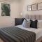 Phaedrus Living Evergreen City Flat