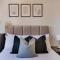 Phaedrus Living Evergreen City Flat