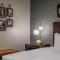 Hotel Adagio, Autograph Collection