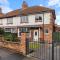 Pass the Keys Lovely Home in York with Parking - 约克