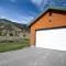 Cozy Henrys Lake Escape - 20 Miles to Yellowstone!