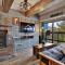 The Mountain Green Nook with Views, Shuttle Bus, Pools, Hot Tub, Gym, Ski Shop, Restaurant - 基灵顿