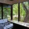 Hummingbird Rest a fully equipped cabana in subtropic garden - 圣伊格纳西奥
