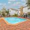 5 Mins to Beach Shared Pool Covered Deck Bikes Heron Cottage by AvantStay - Santa Rosa Beach