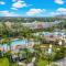 Cozy Condo w FREE Vista Cay Resort Access